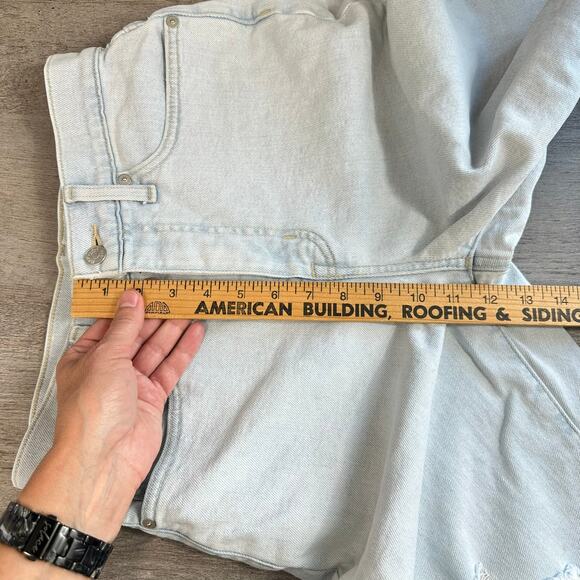 Madewell The Momjean in Harman Wash Raw Hem Light wash 26 - Picture 13 of 16